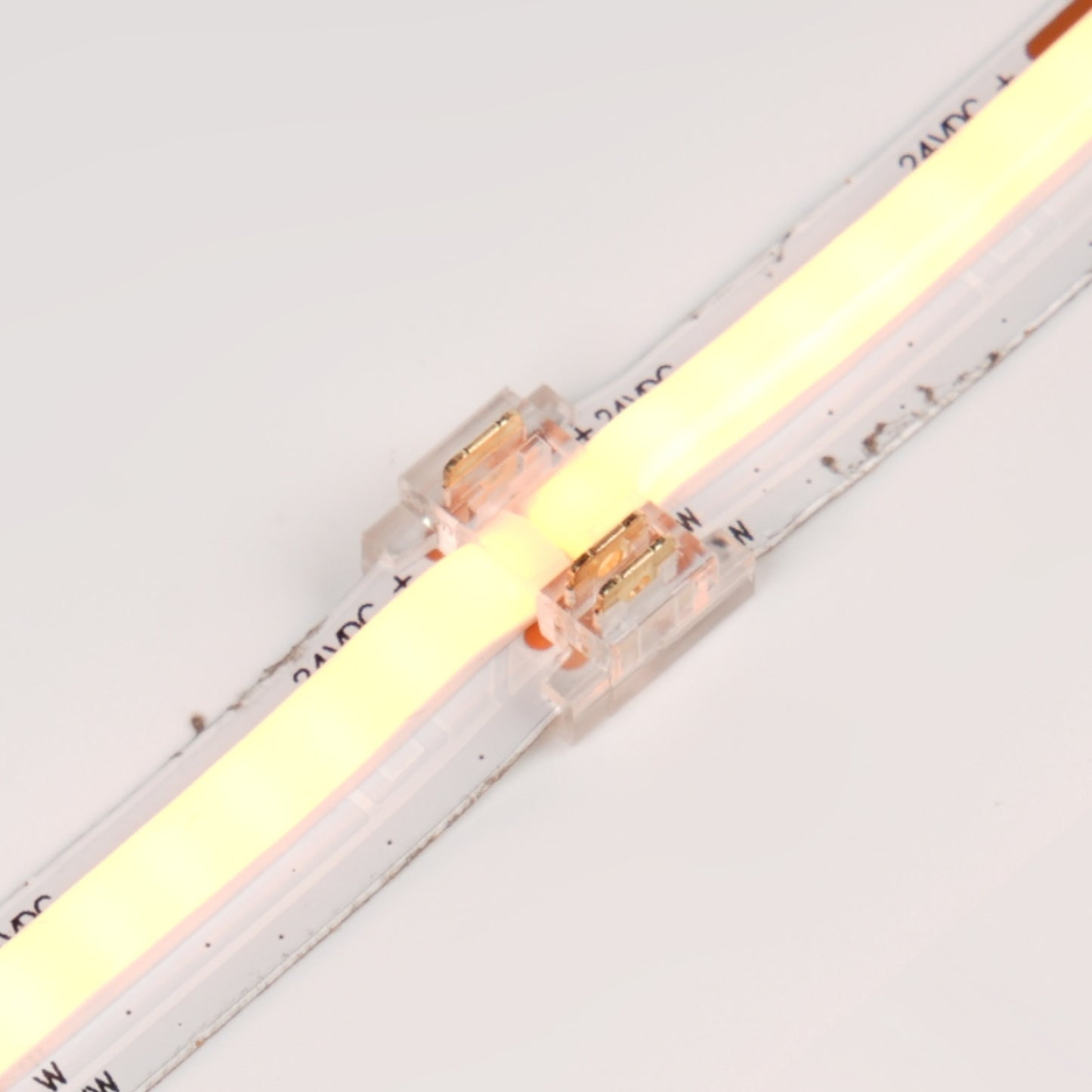 CCT Tunable White COB Strip Coupling